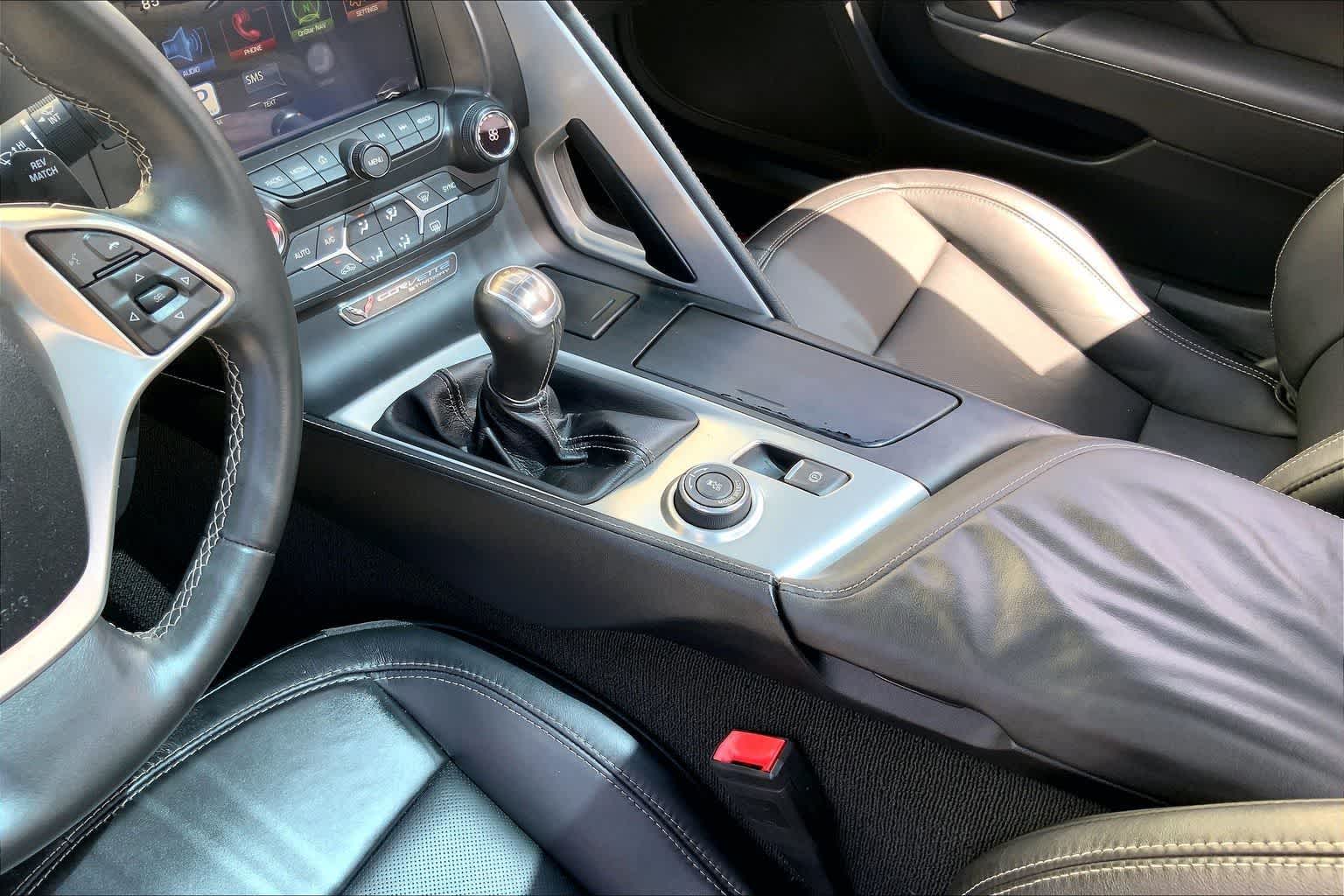 Thumbnail: 2015 Chevrolet Corvette - 15