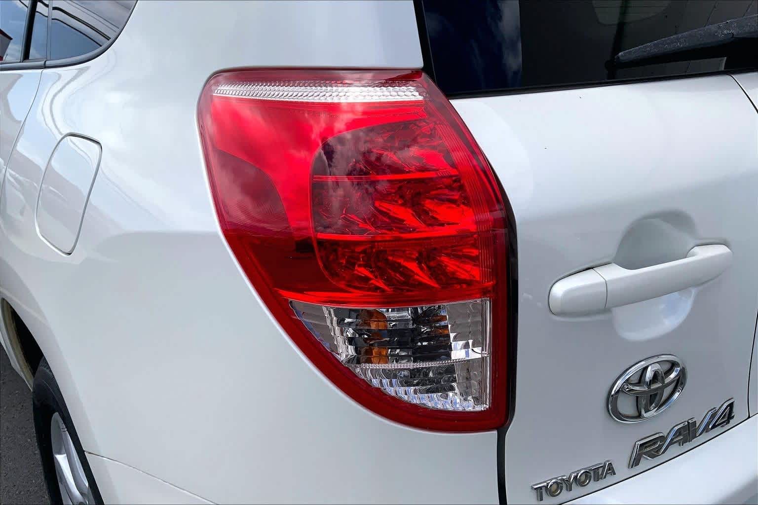 Thumbnail: 2006 Toyota RAV4 - 31