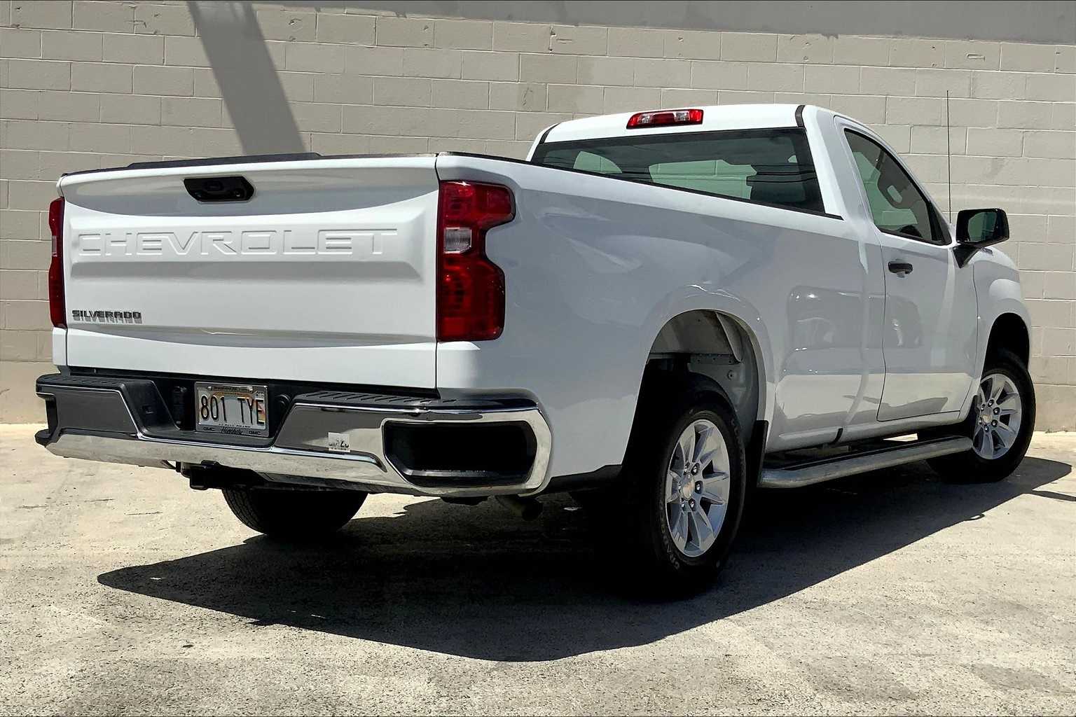 Thumbnail: 2024 Chevrolet Silverado 1500 - 22