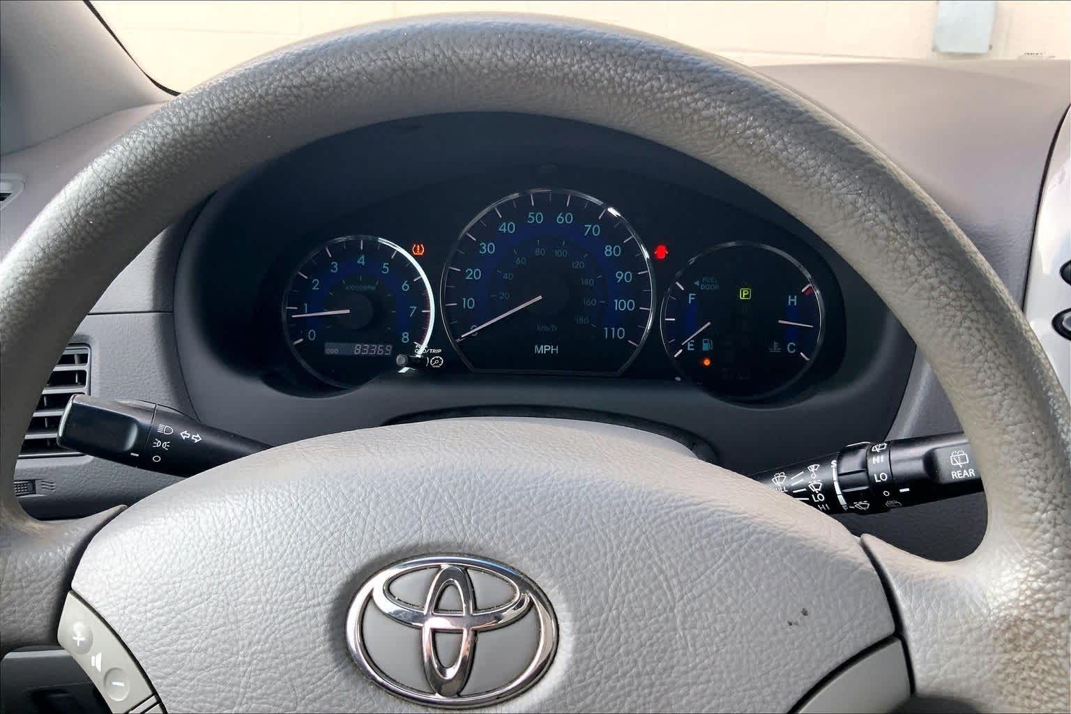 Thumbnail: 2010 Toyota Sienna - 17