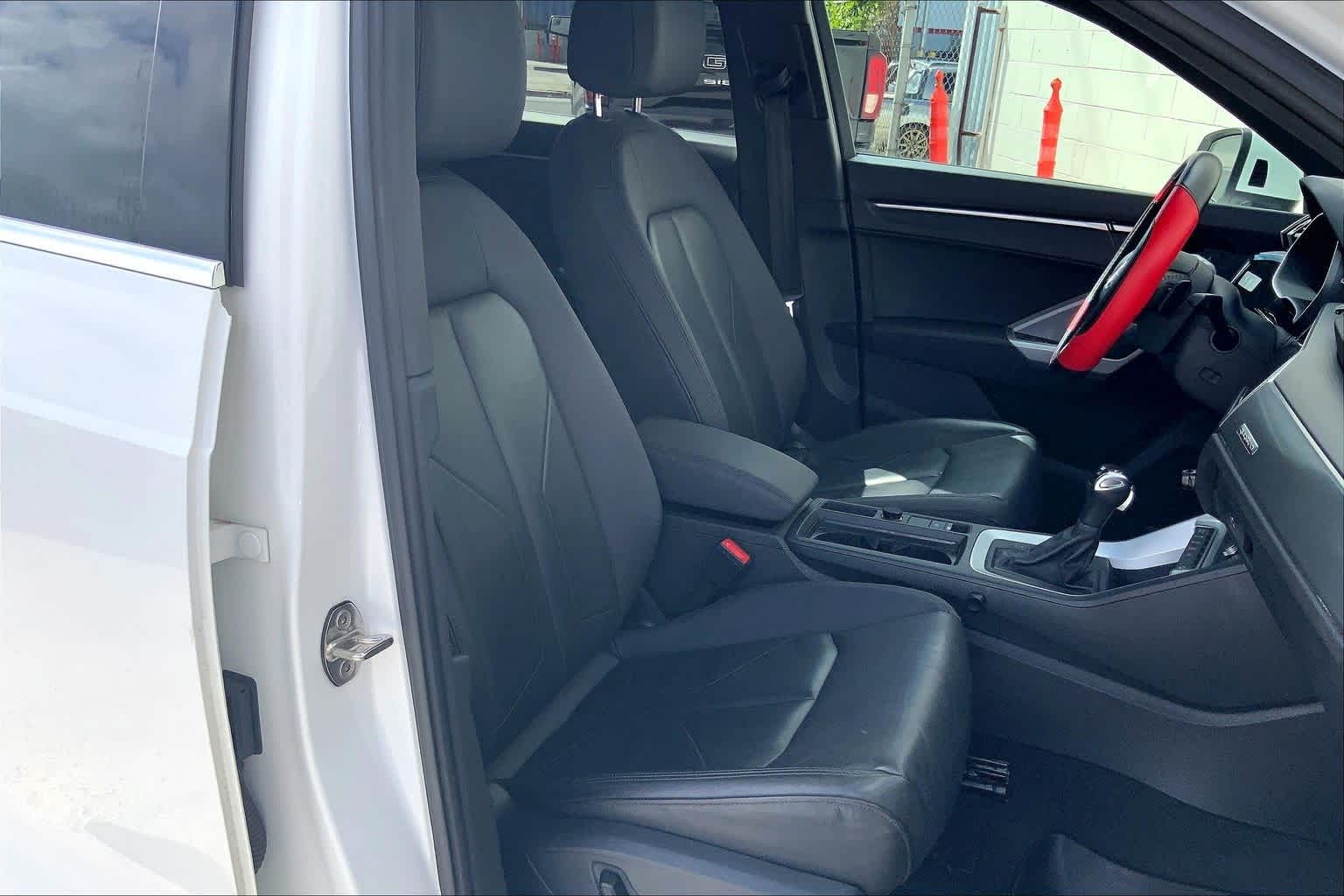 Thumbnail: 2023 Audi Q3 - 14