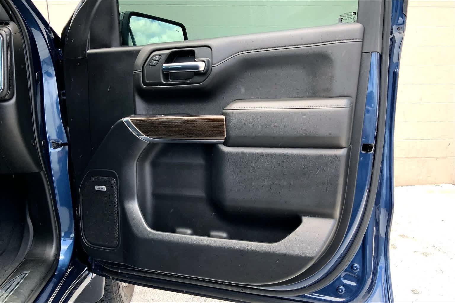 Thumbnail: 2019 Chevrolet Silverado 1500 - 26