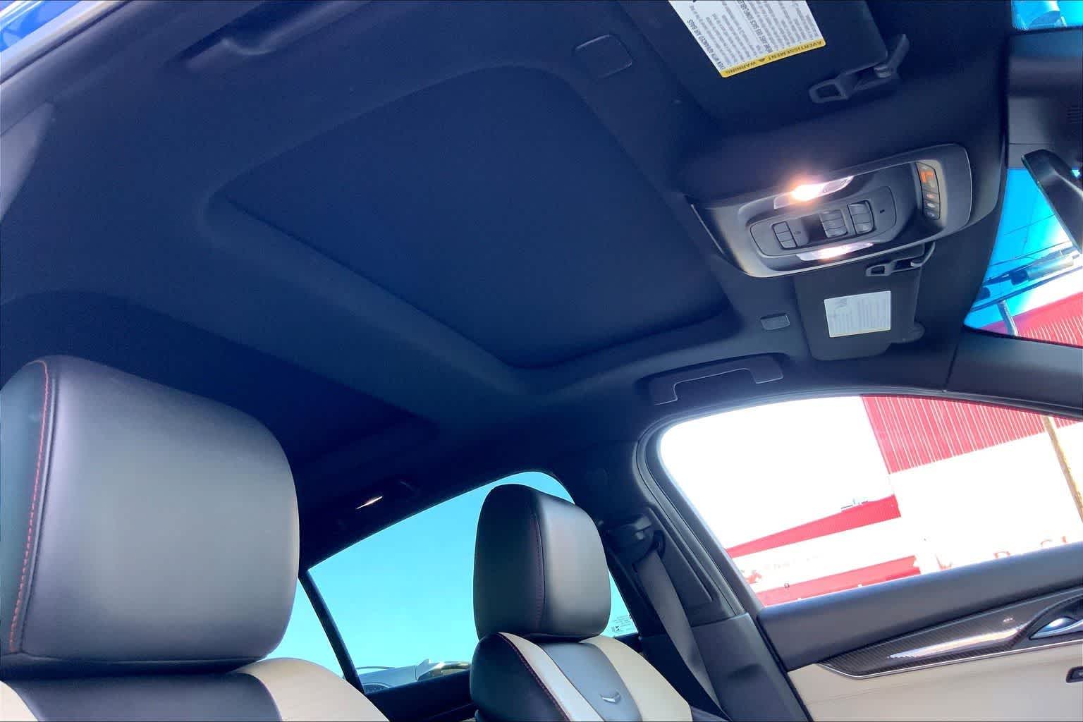Thumbnail: 2021 Cadillac CT5 - 31