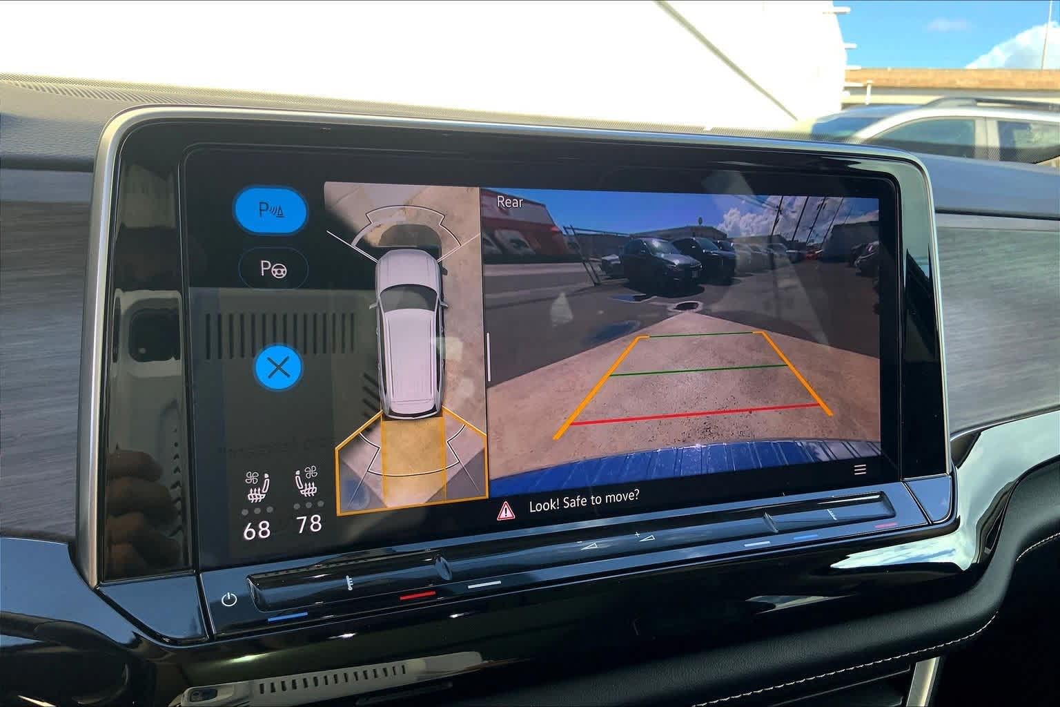 Thumbnail: 2024 Volkswagen Atlas - 27