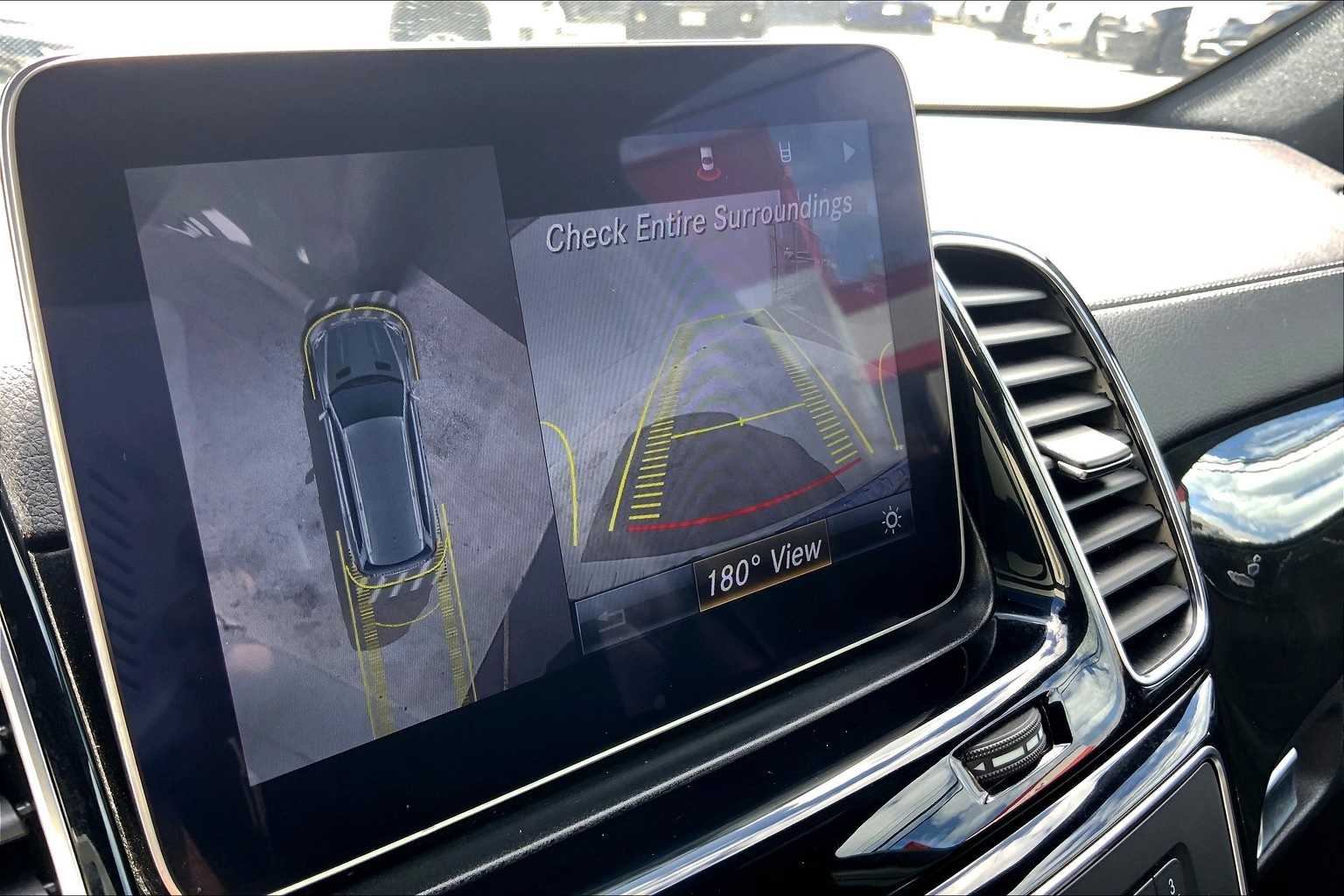 Thumbnail: 2019 Mercedes-Benz GLS - 27