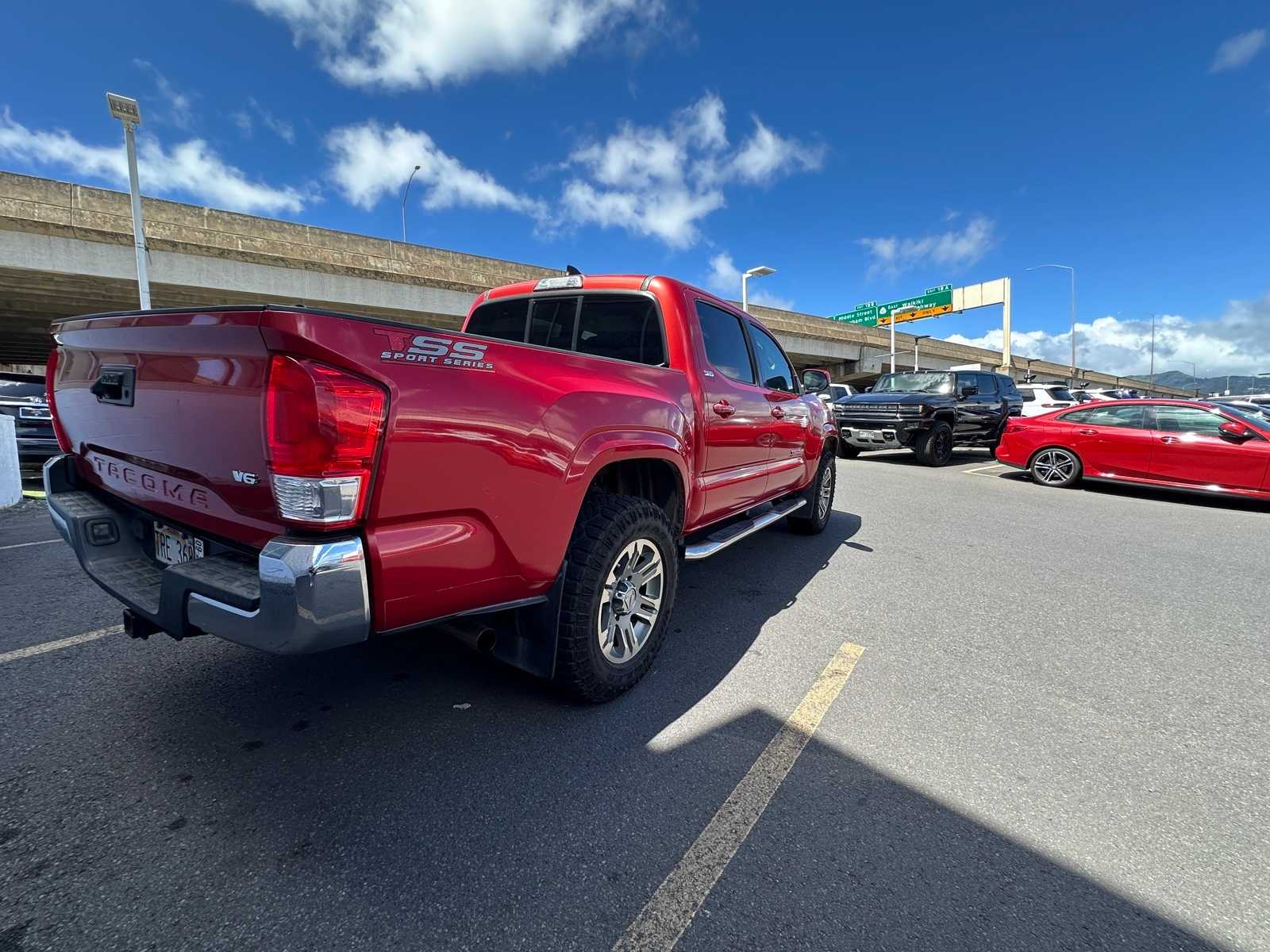 Thumbnail: 2016 Toyota Tacoma - 3