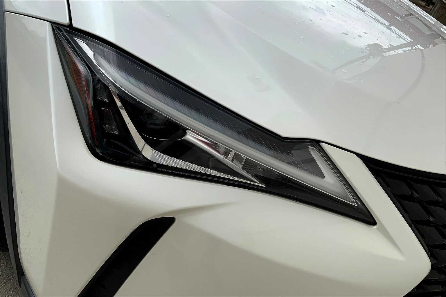 Thumbnail: 2019 Lexus UX - 32