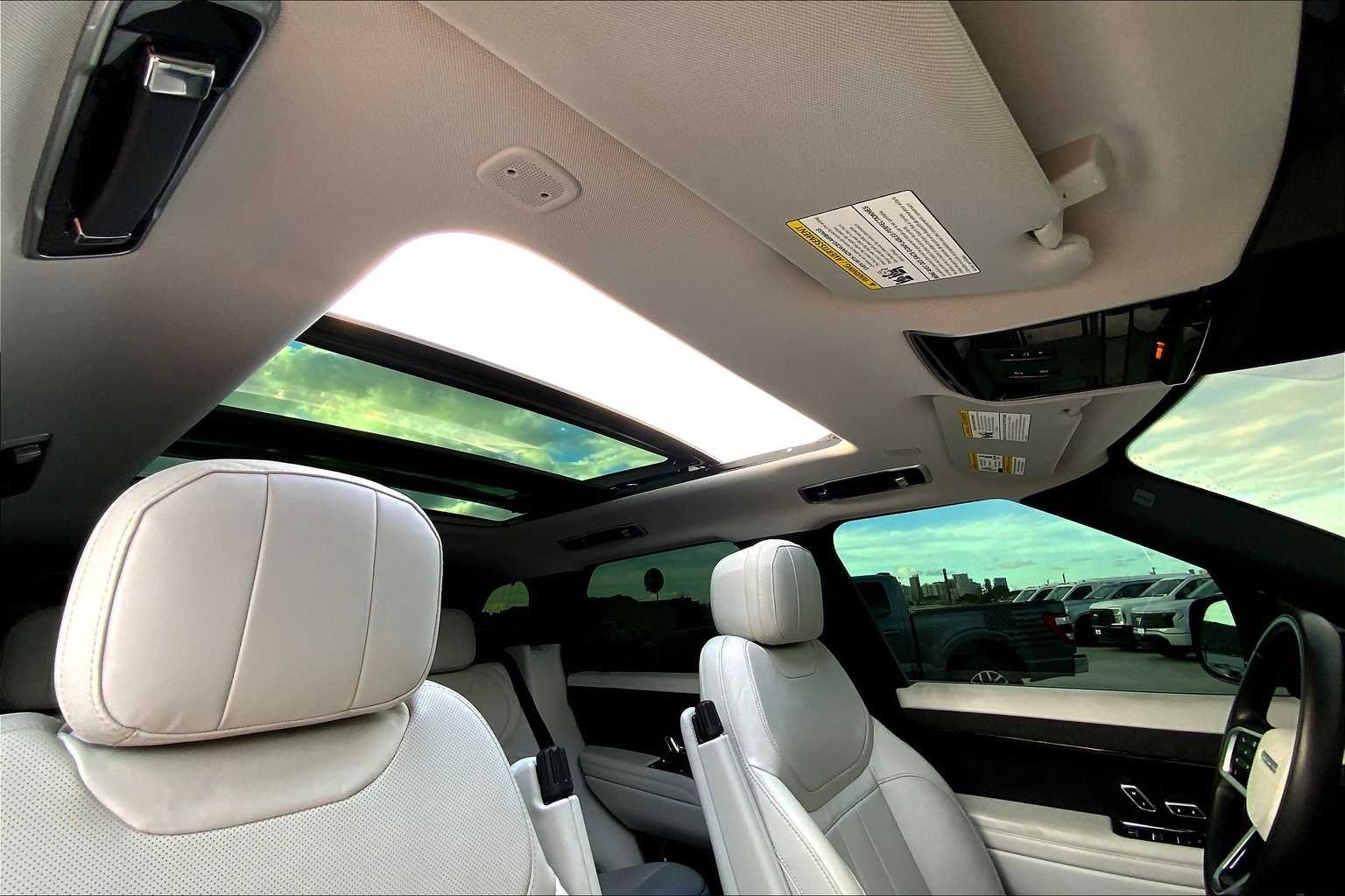 Thumbnail: 2023 Land Rover Range Rover Sport - 29