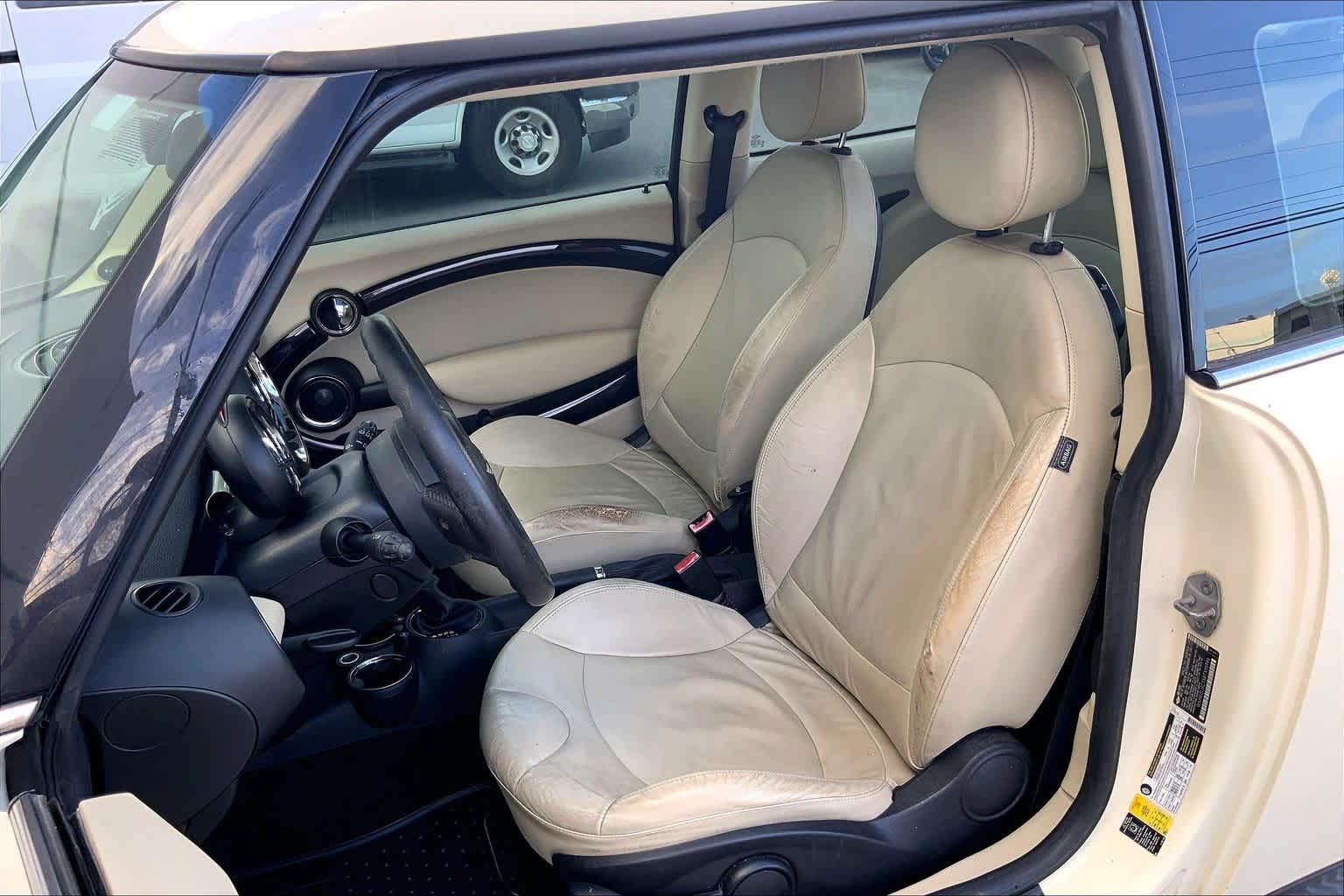 Thumbnail: 2011 MINI Cooper - 10