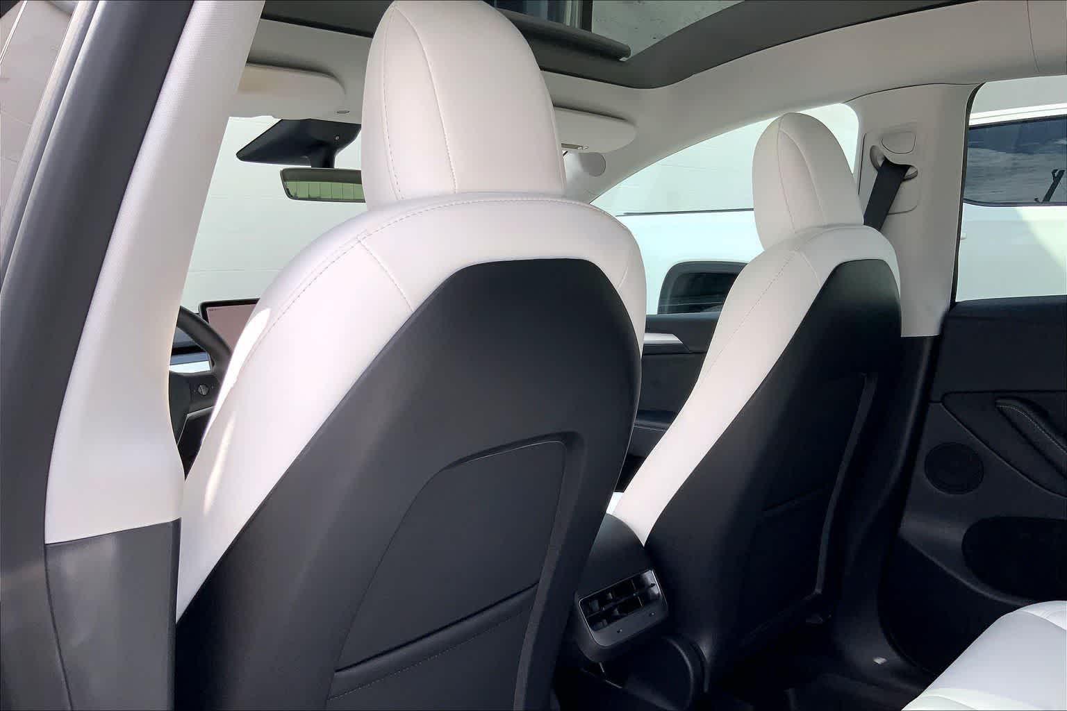 Thumbnail: 2023 Tesla Model Y - 13