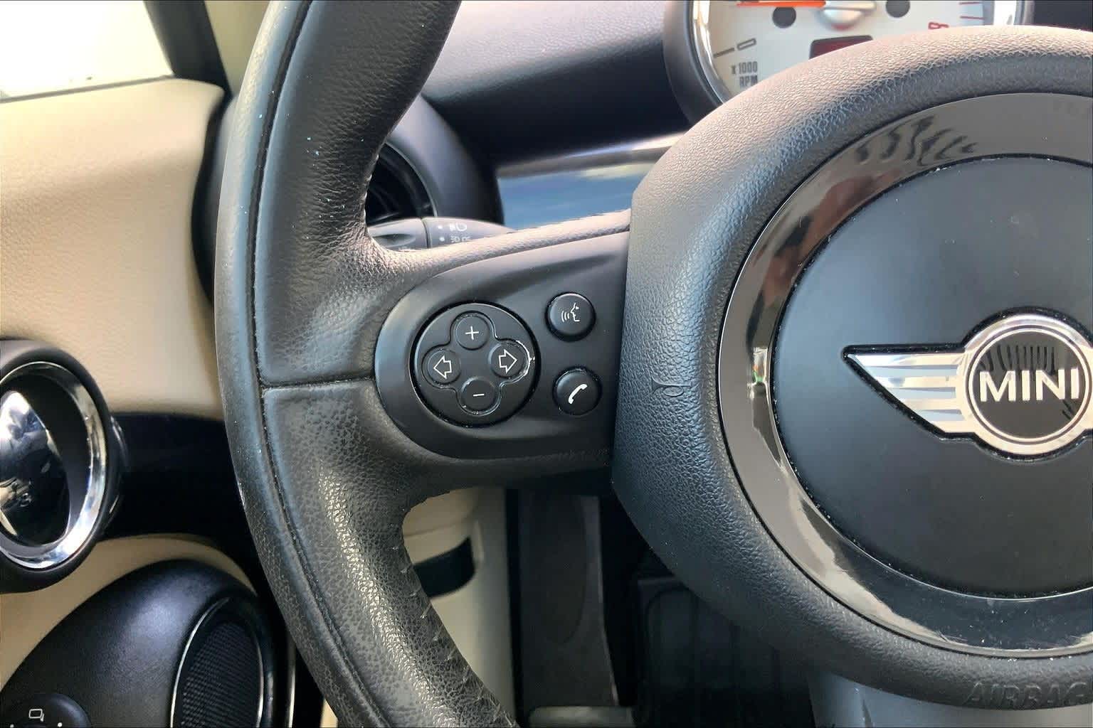 Thumbnail: 2011 MINI Cooper - 22