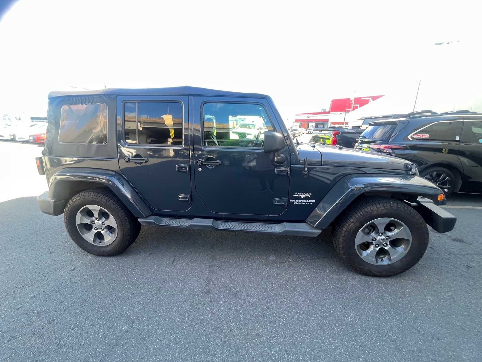 Thumbnail: 2017 Jeep Wrangler - 4