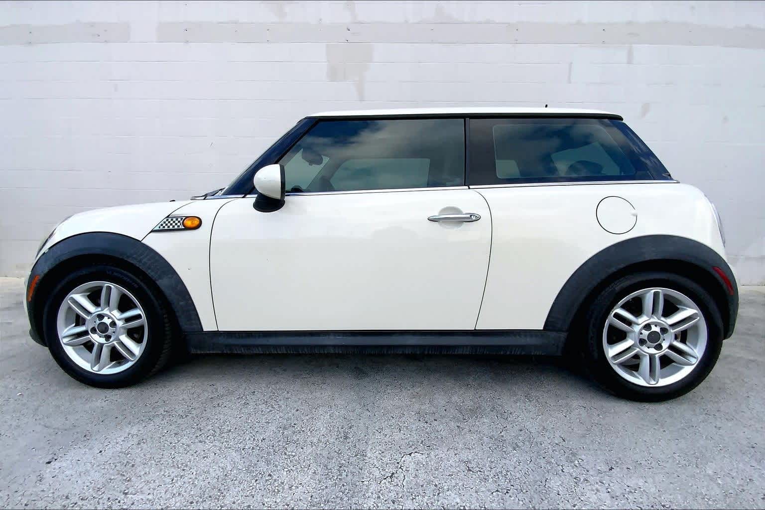 Thumbnail: 2011 MINI Cooper - 4