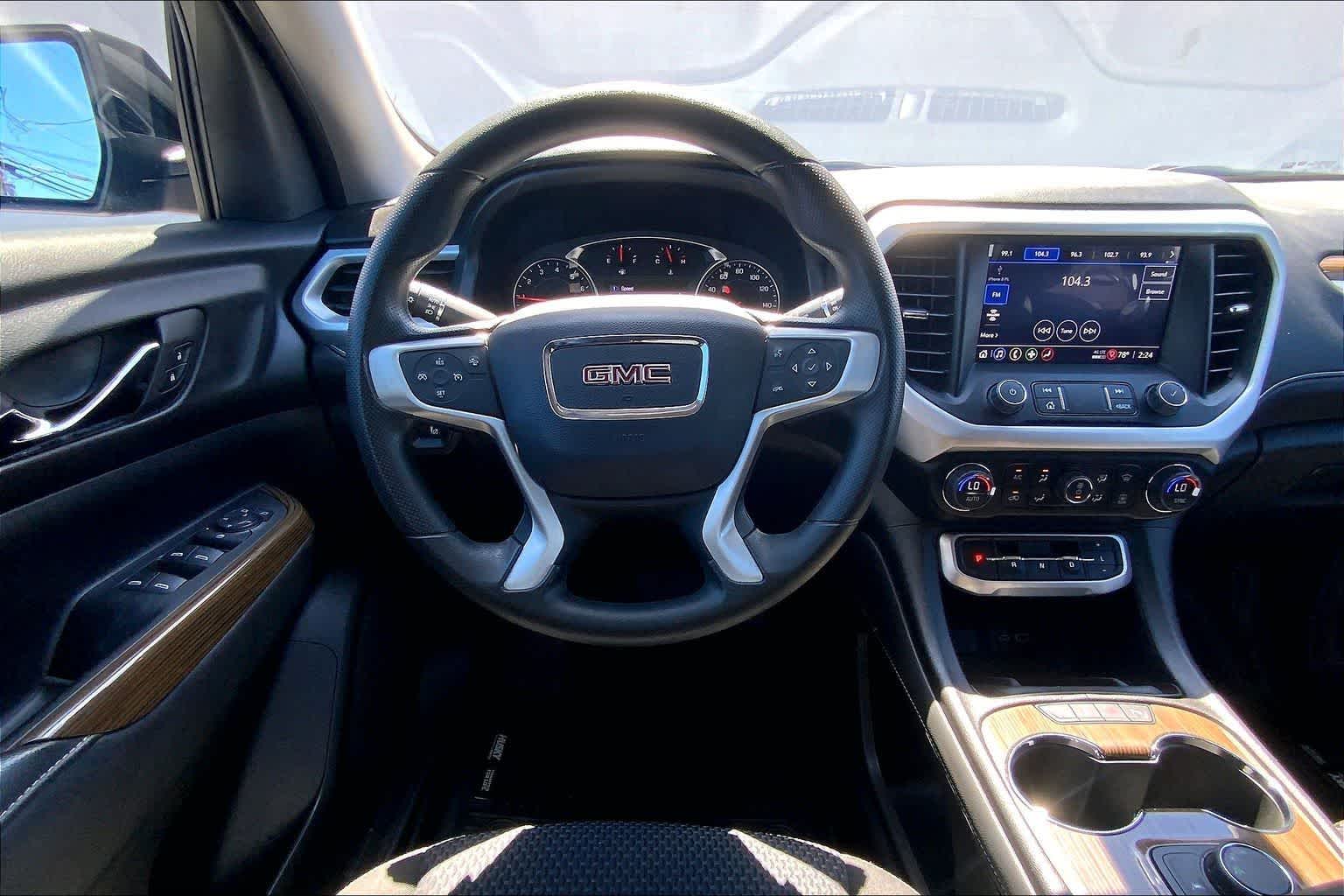 Thumbnail: 2023 GMC Acadia - 14
