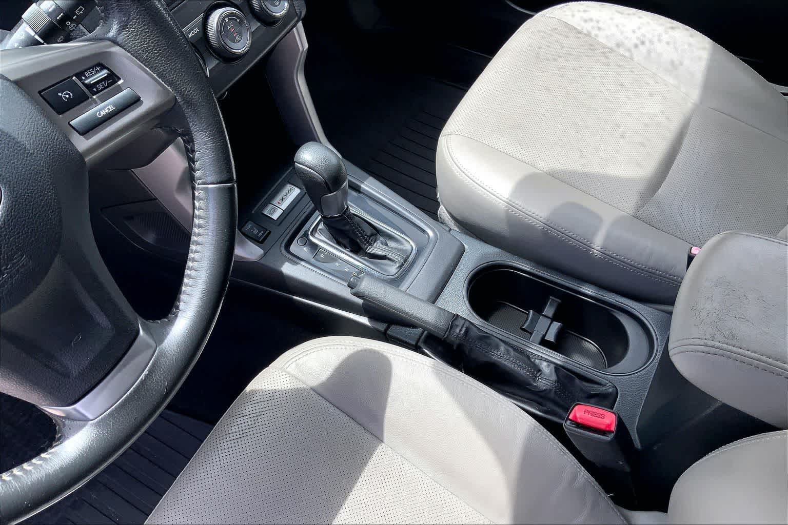 Thumbnail: 2015 Subaru Forester - 16