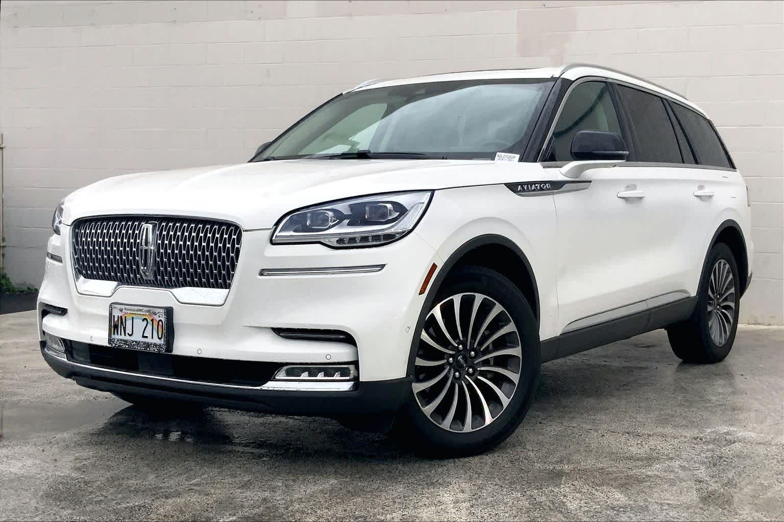 Thumbnail: 2022 Lincoln Aviator - 1