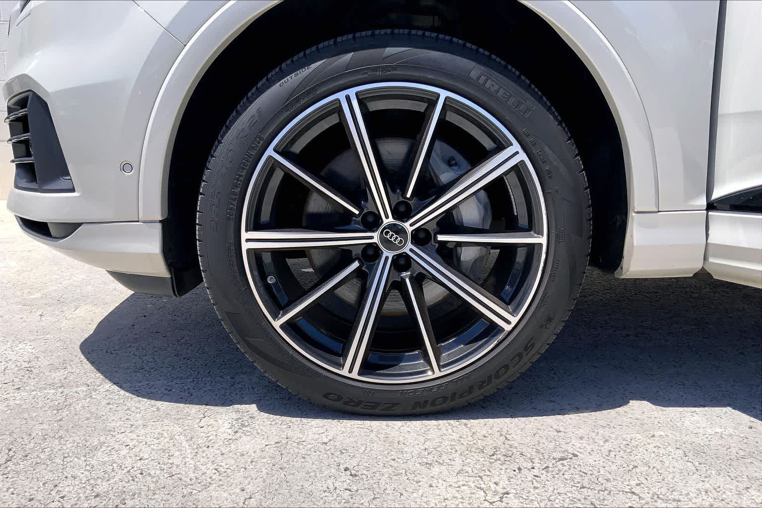 Thumbnail: 2022 Audi Q7 - 9