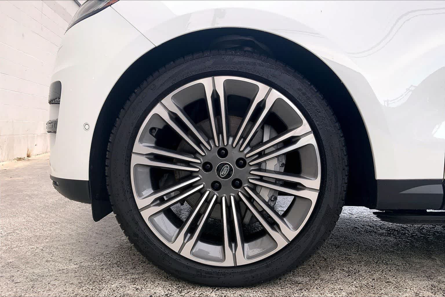 Thumbnail: 2023 Land Rover Range Rover Sport - 9