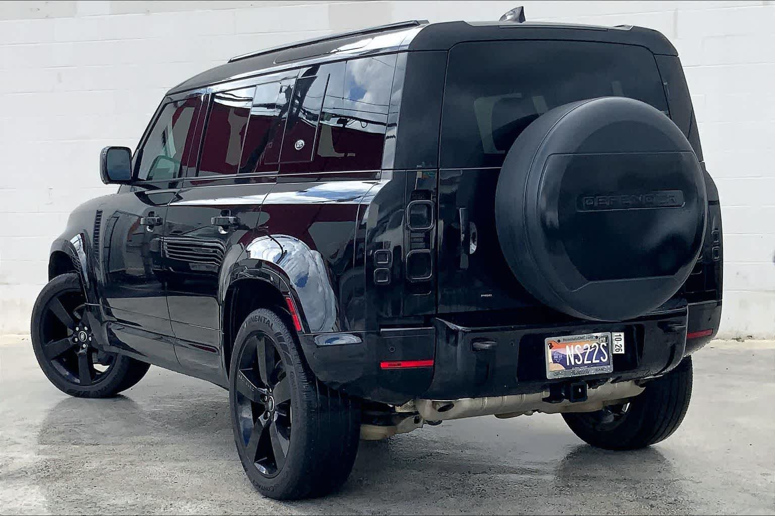 Thumbnail: 2022 Land Rover Defender - 5