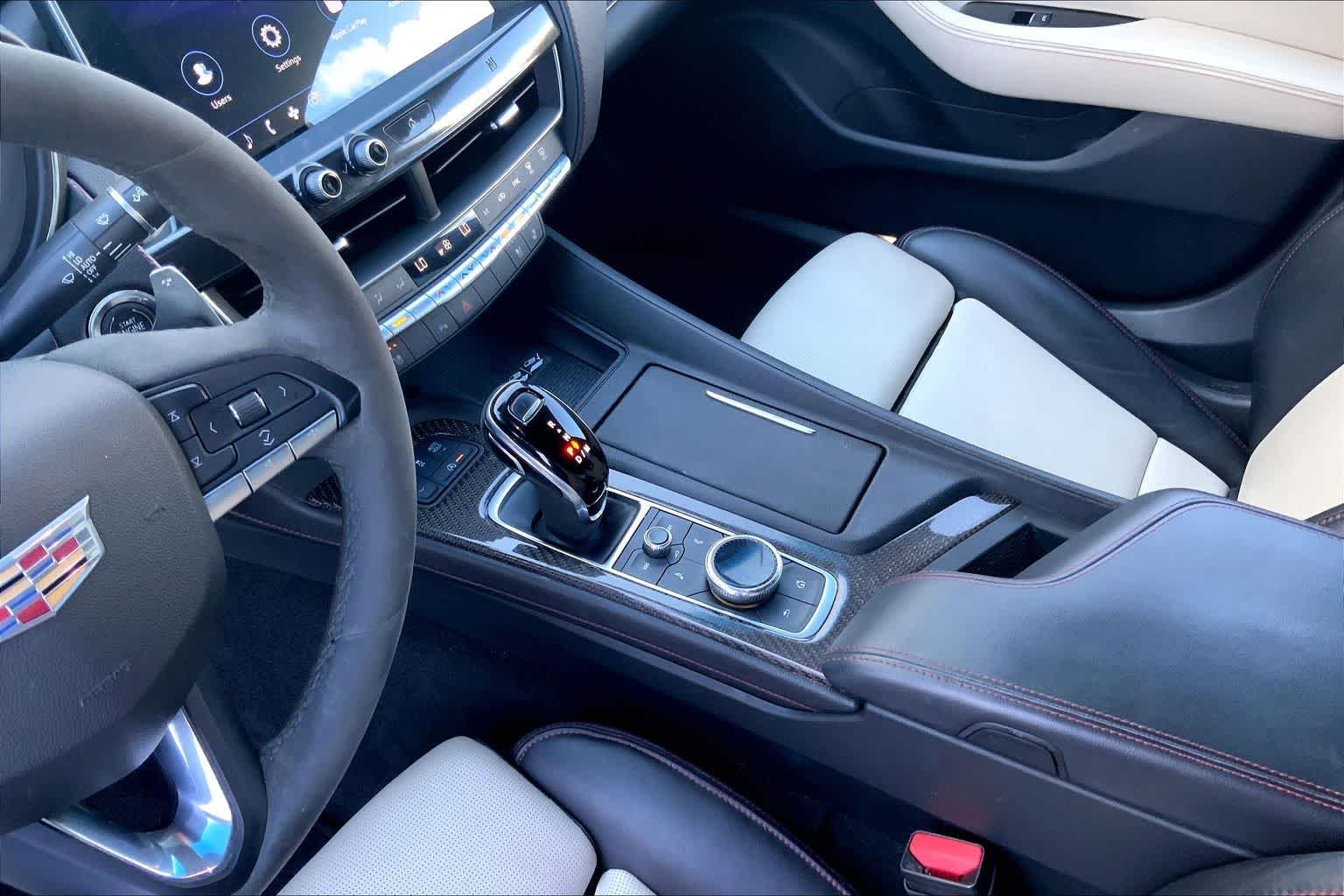 Thumbnail: 2021 Cadillac CT5 - 17