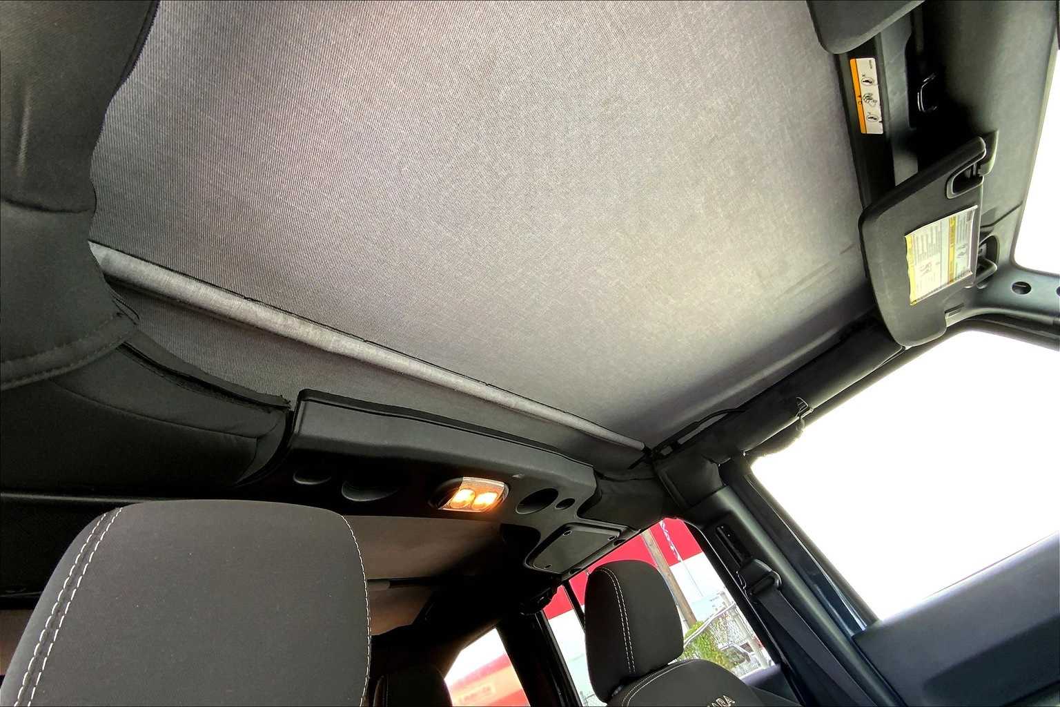 Thumbnail: 2017 Jeep Wrangler - 30