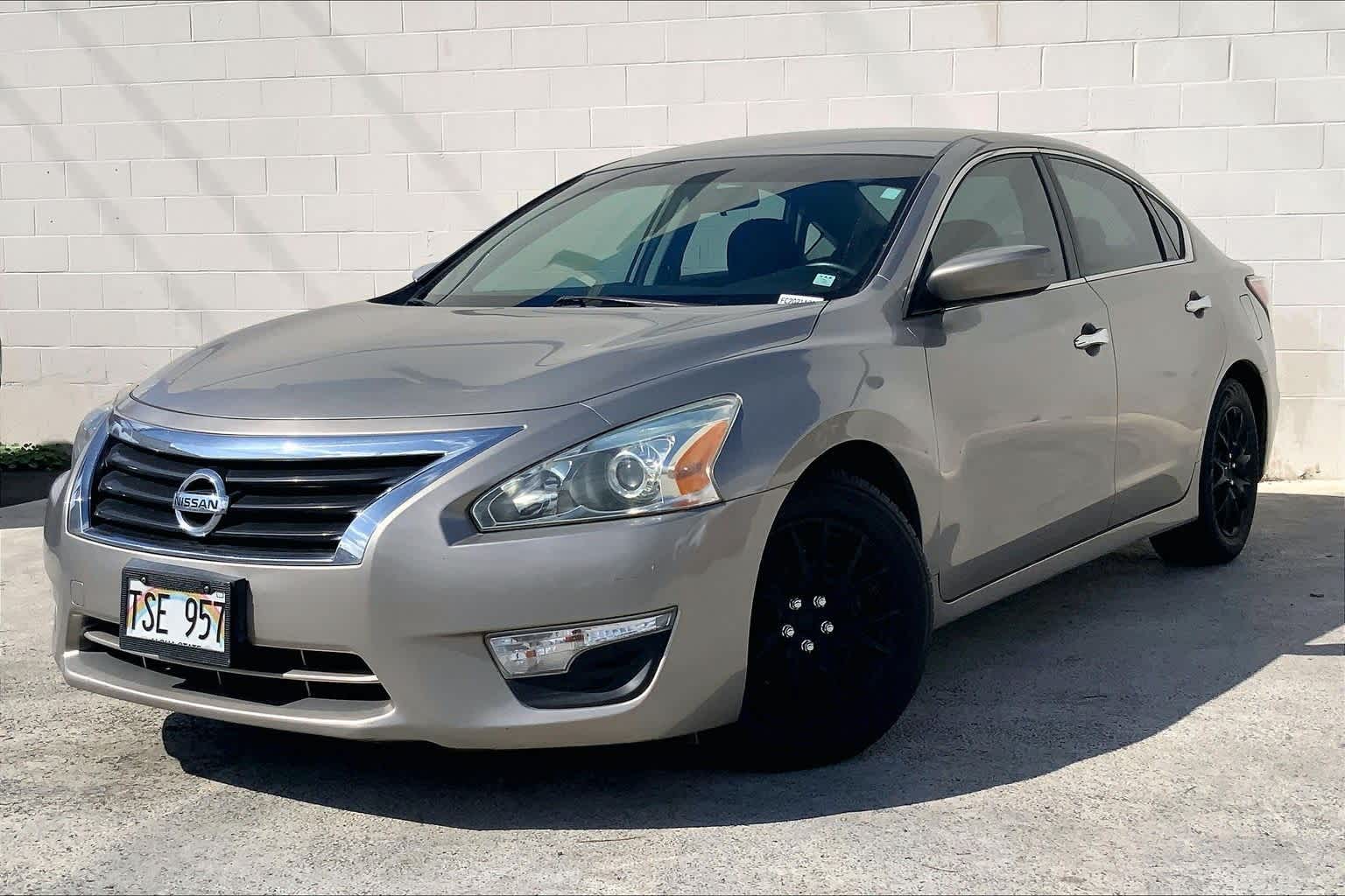 2015 Nissan Altima 2.5 -
                  Honolulu, HI