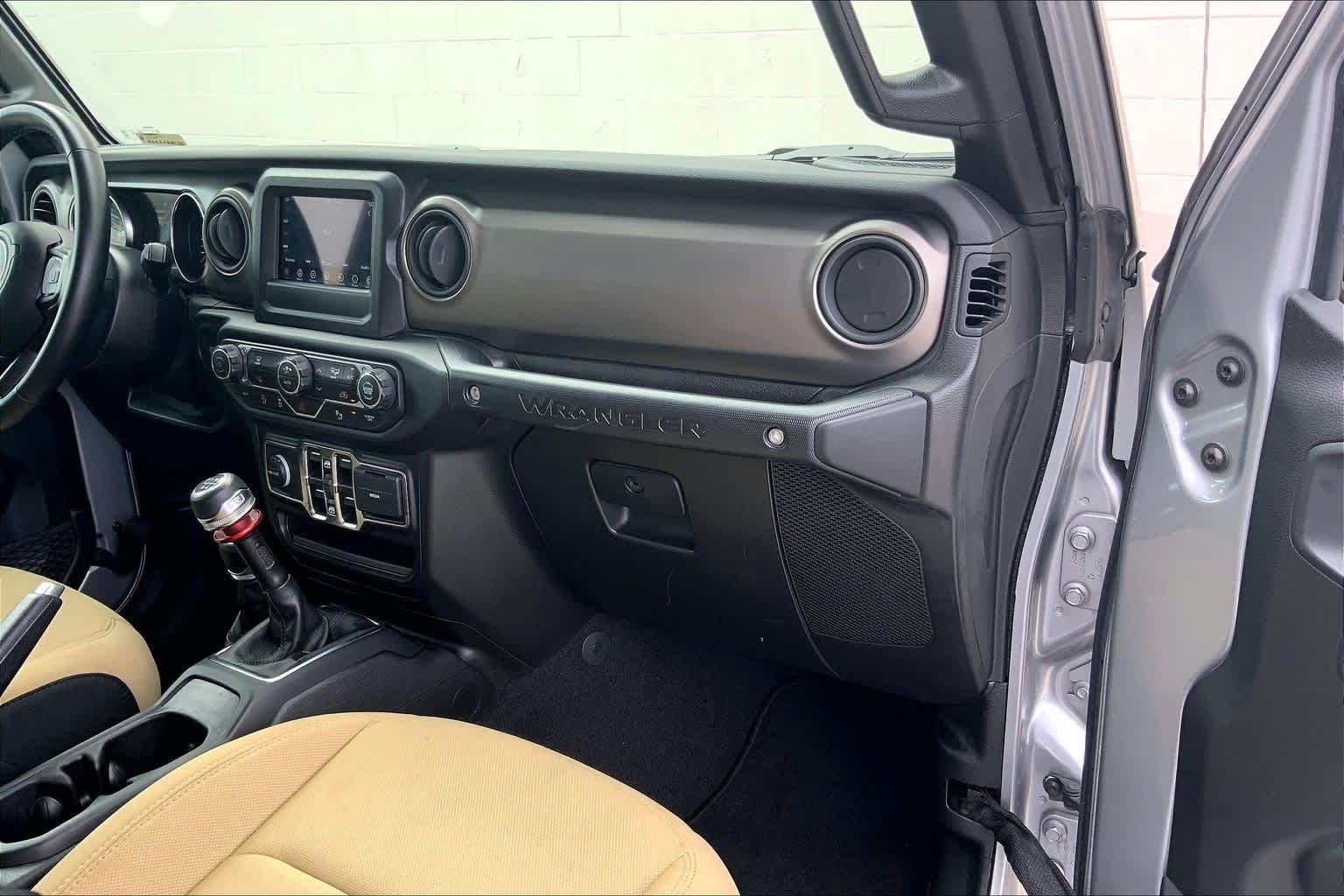 Thumbnail: 2021 Jeep Wrangler - 24