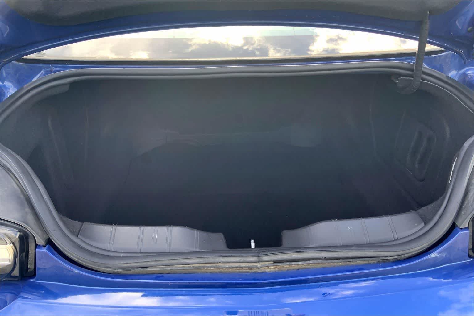 Thumbnail: 2019 Chevrolet Camaro - 17