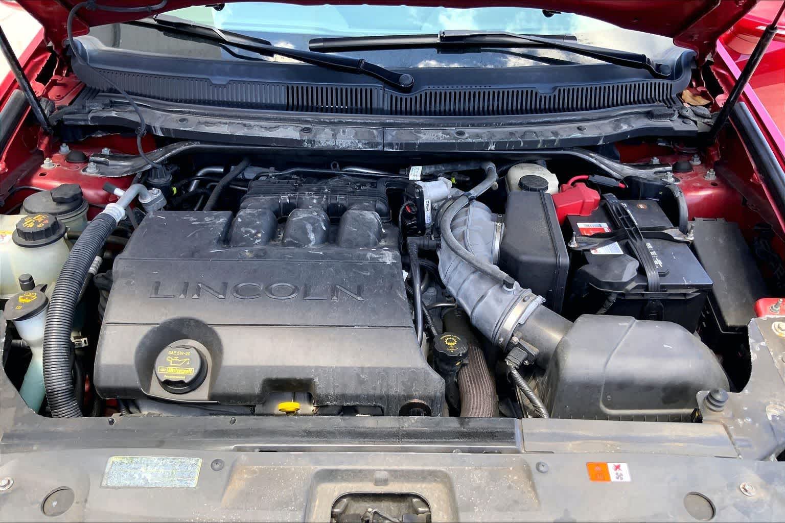 Thumbnail: 2010 Lincoln MKT - 10