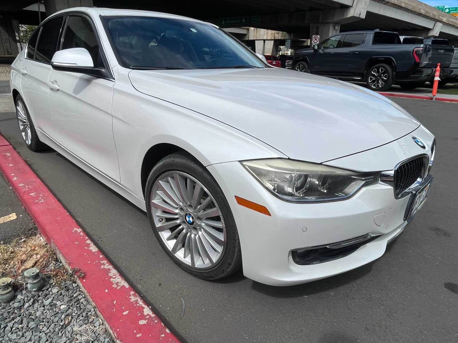 Thumbnail: 2014 BMW 3 Series - 3