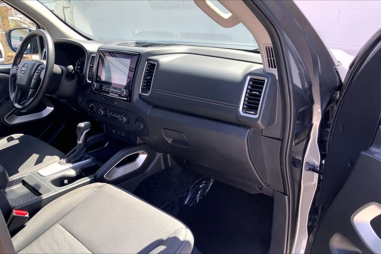 Thumbnail: 2024 Nissan Frontier - 23