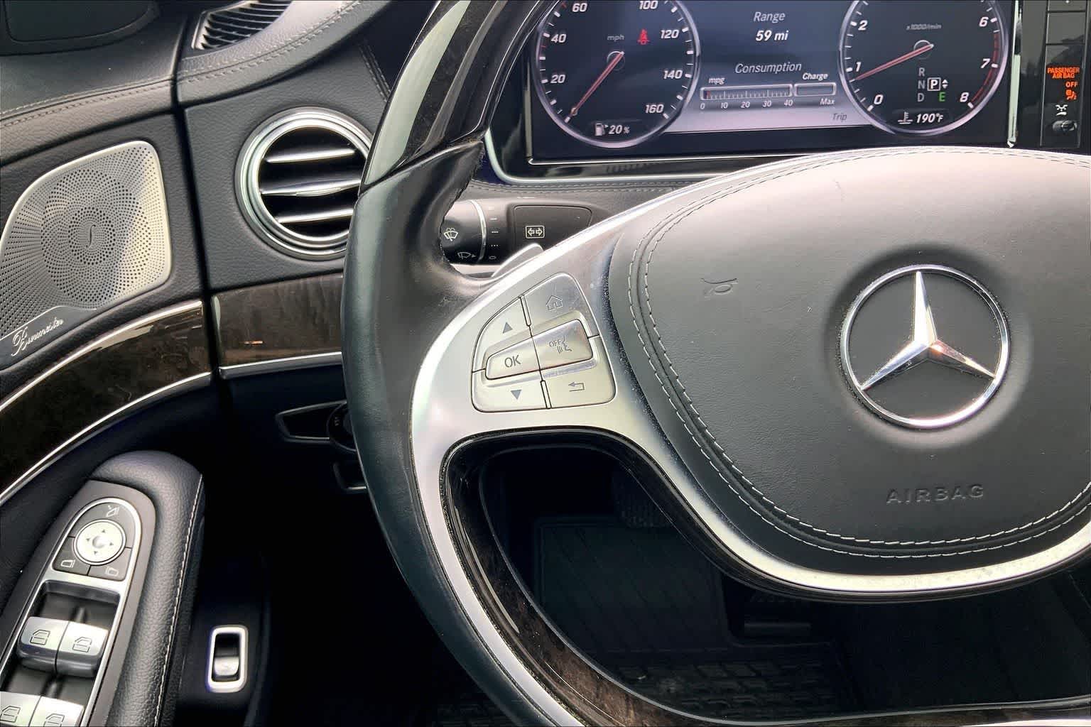 Thumbnail: 2015 Mercedes-Benz S-Class - 24