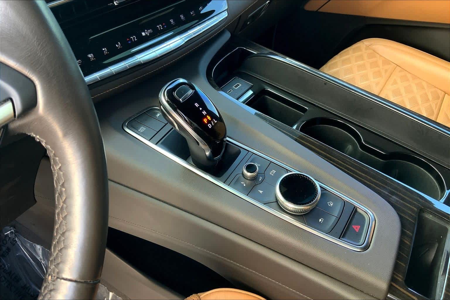 Thumbnail: 2022 Cadillac Escalade - 17