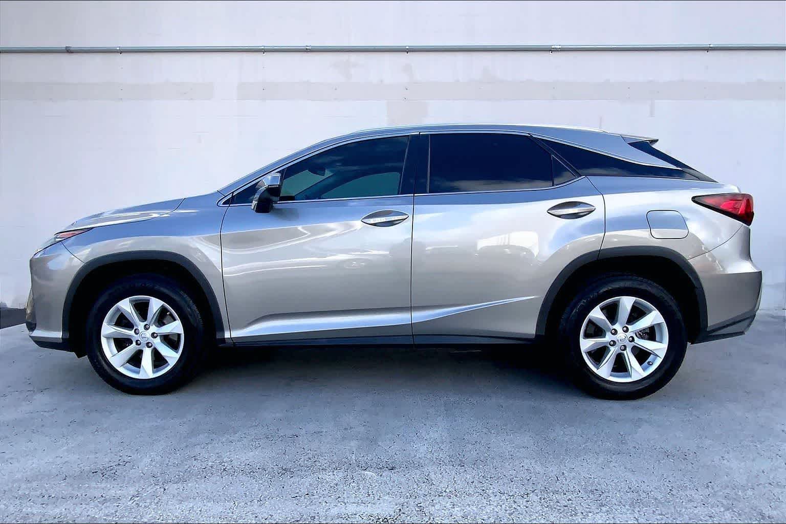 Thumbnail: 2017 Lexus RX - 2