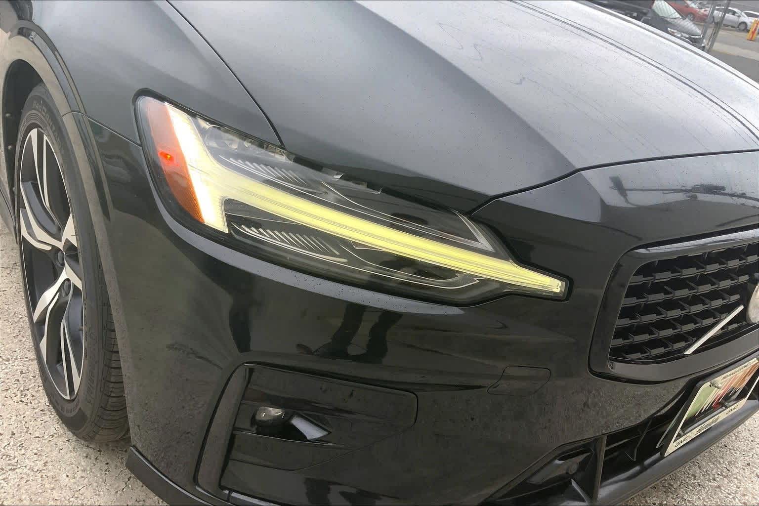 Thumbnail: 2021 Volvo S60 - 31