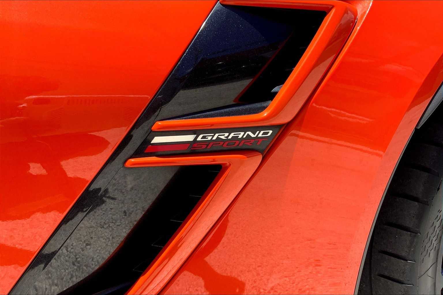 Thumbnail: 2019 Chevrolet Corvette - 8