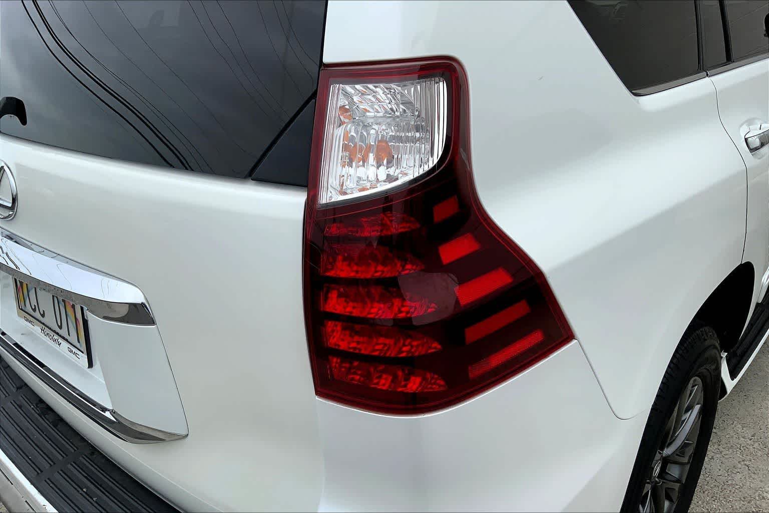 Thumbnail: 2017 Lexus GX - 33