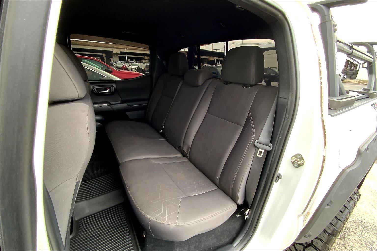 Thumbnail: 2017 Toyota Tacoma - 29