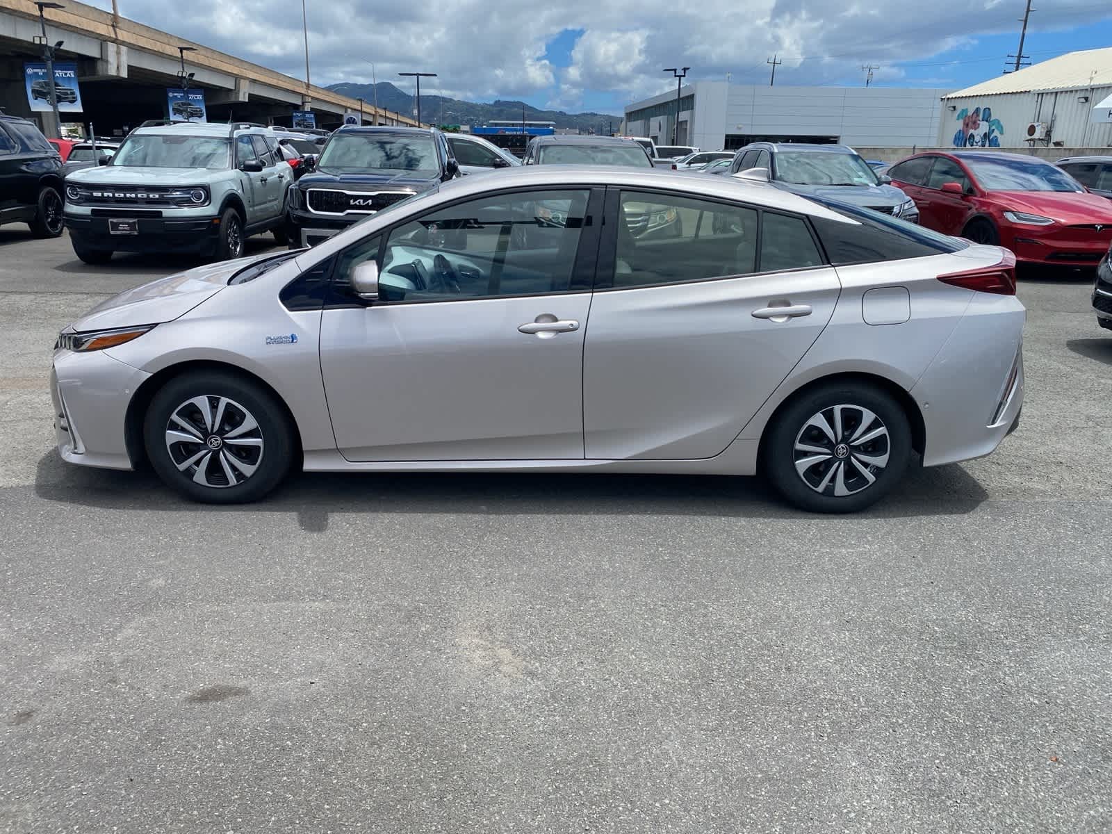 Thumbnail: 2017 Toyota Prius Prime - 8