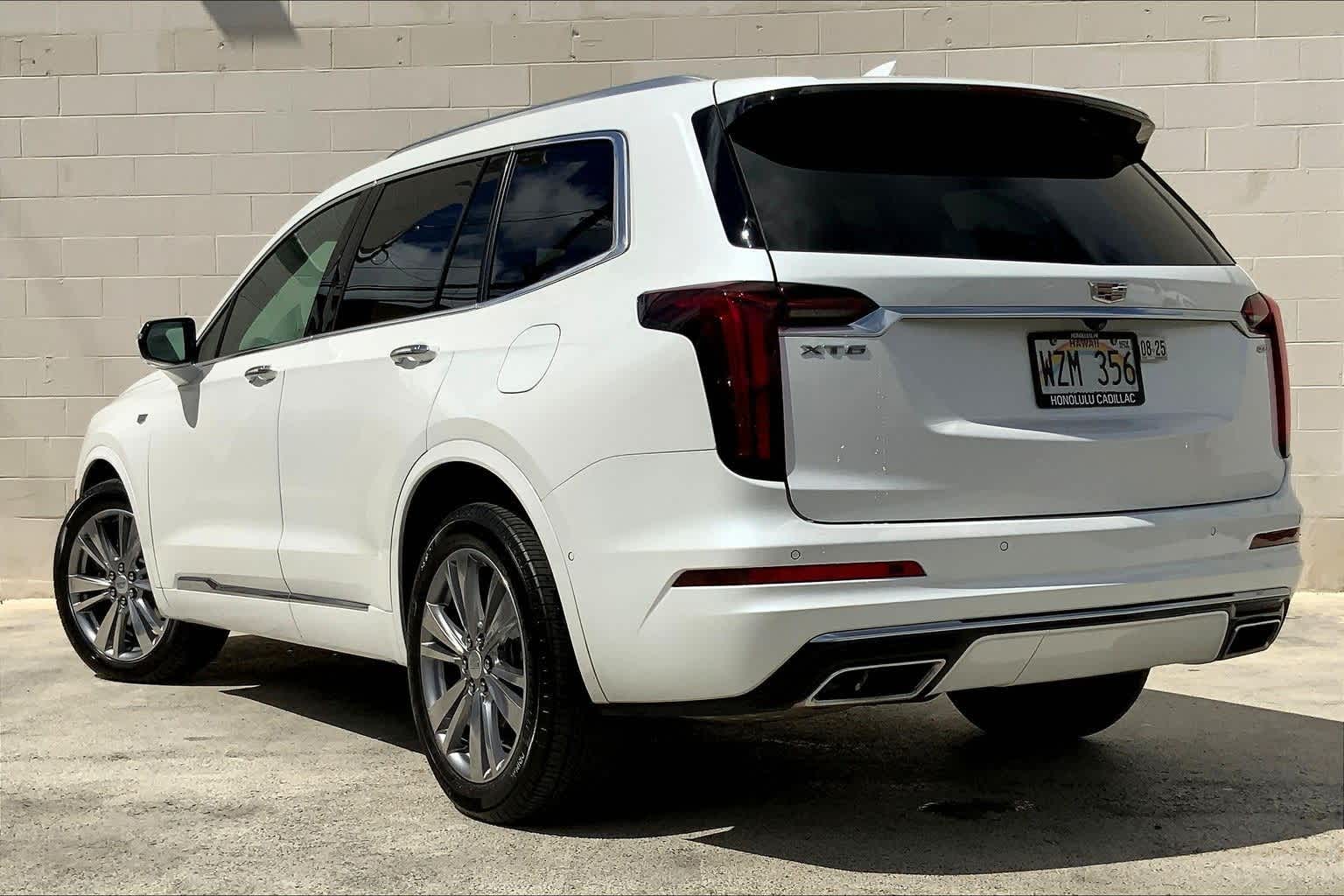 Thumbnail: 2023 Cadillac XT6 - 5