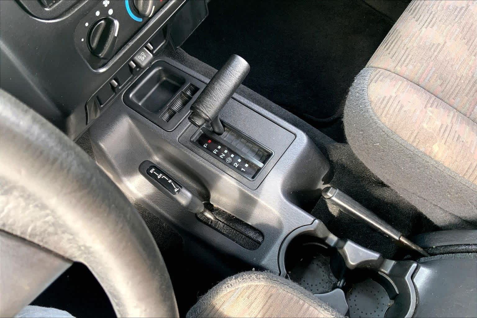 Thumbnail: 2004 Jeep Wrangler - 13