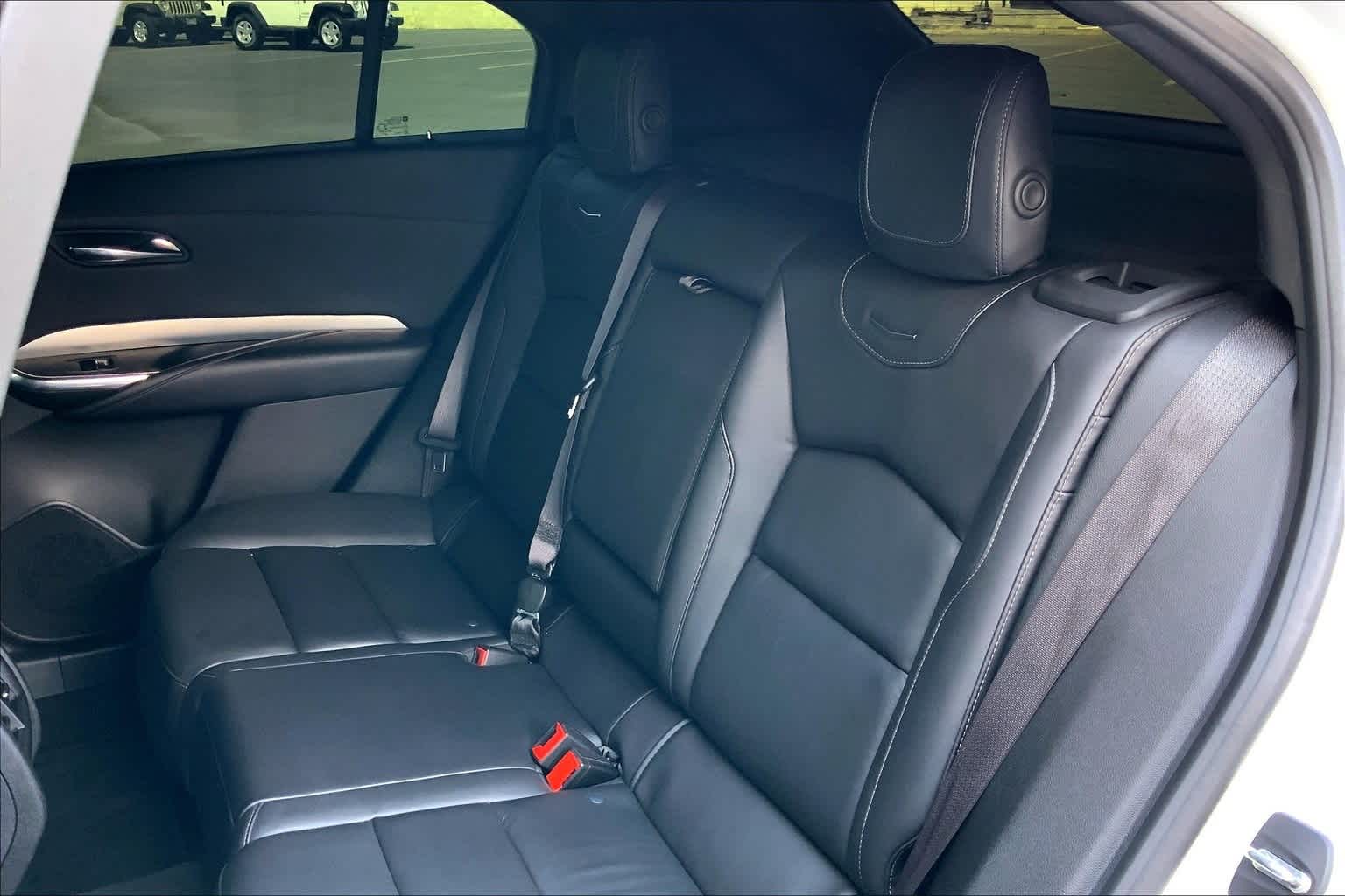 Thumbnail: 2021 Cadillac XT4 - 29