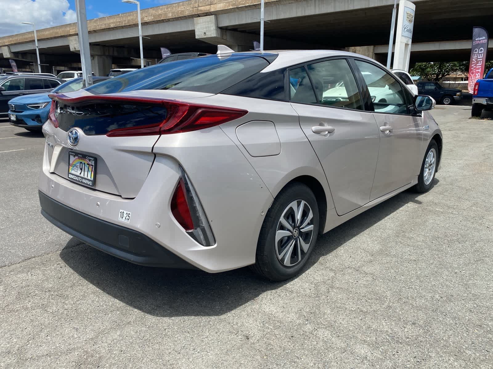 Thumbnail: 2017 Toyota Prius Prime - 5