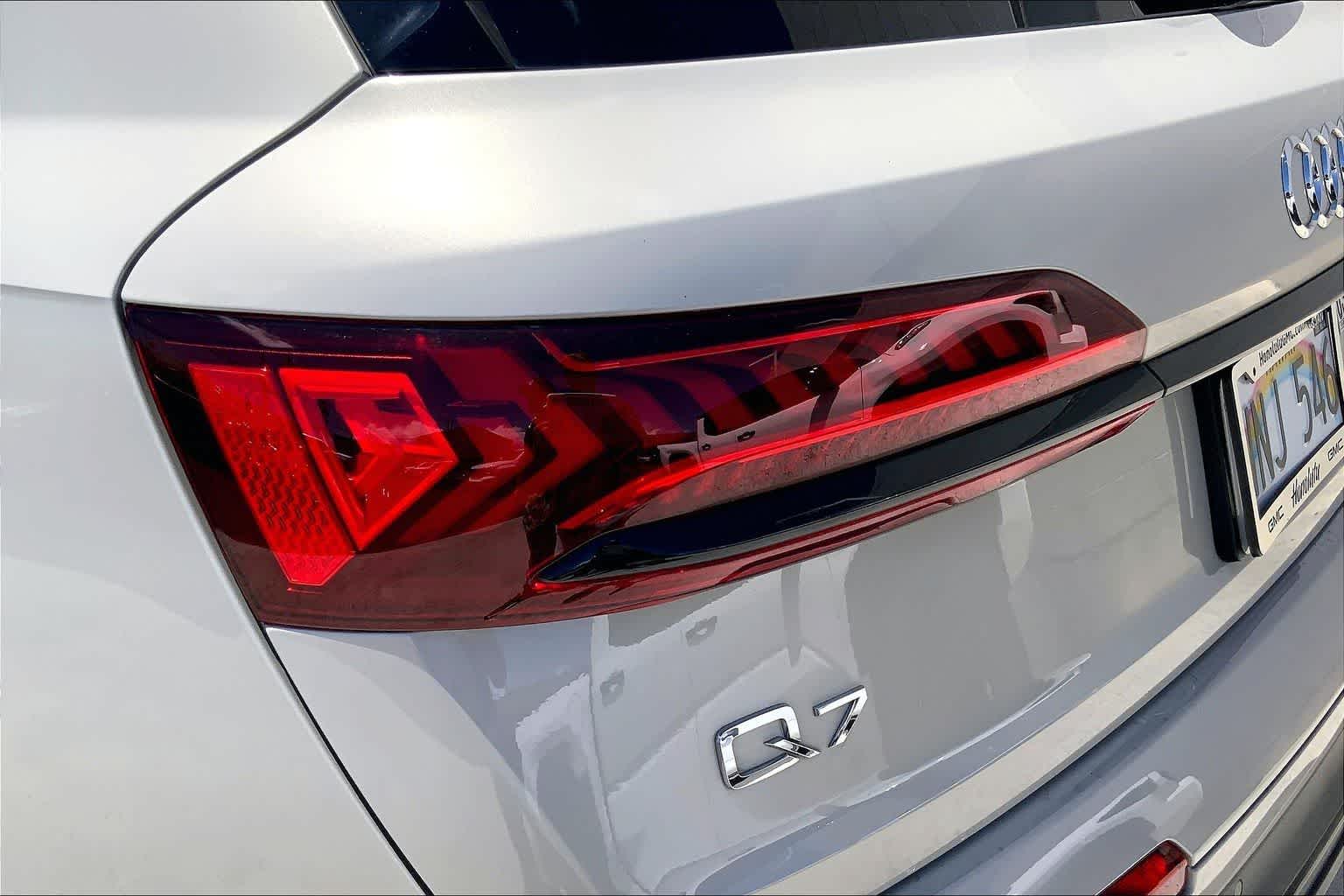 Thumbnail: 2022 Audi Q7 - 32