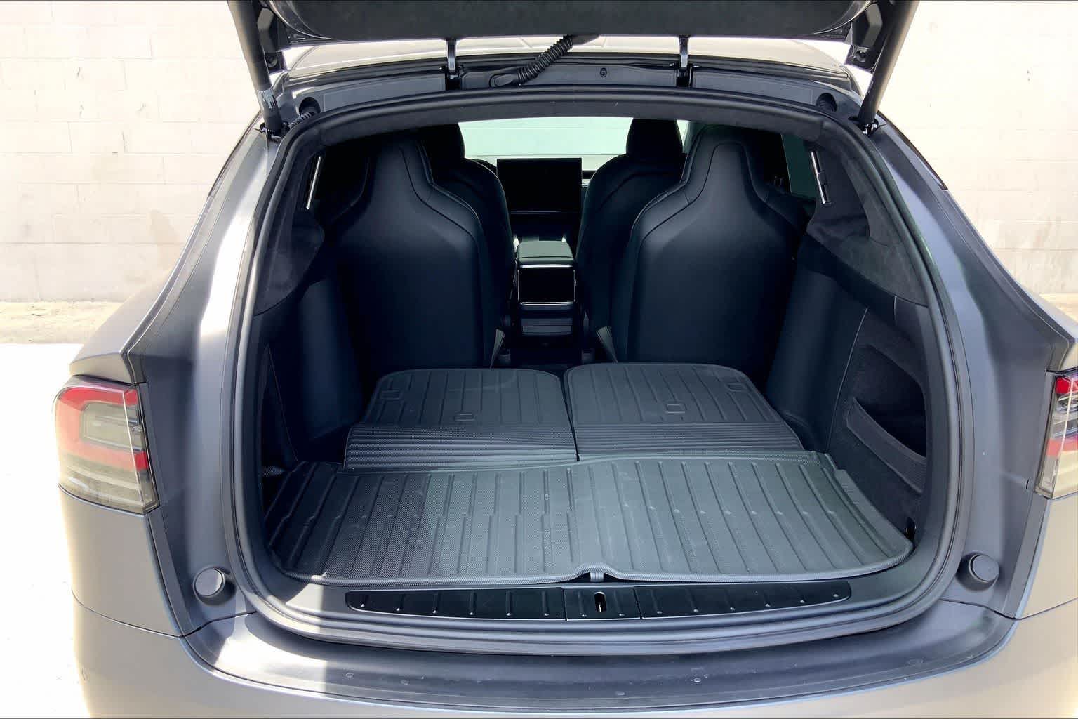 Thumbnail: 2022 Tesla Model X - 19