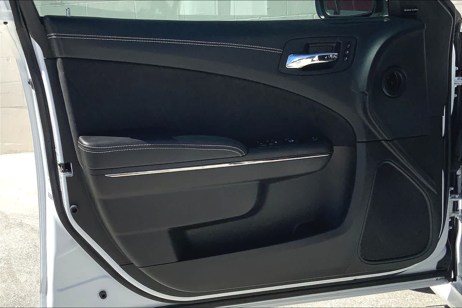 Thumbnail: 2020 Dodge Charger - 27