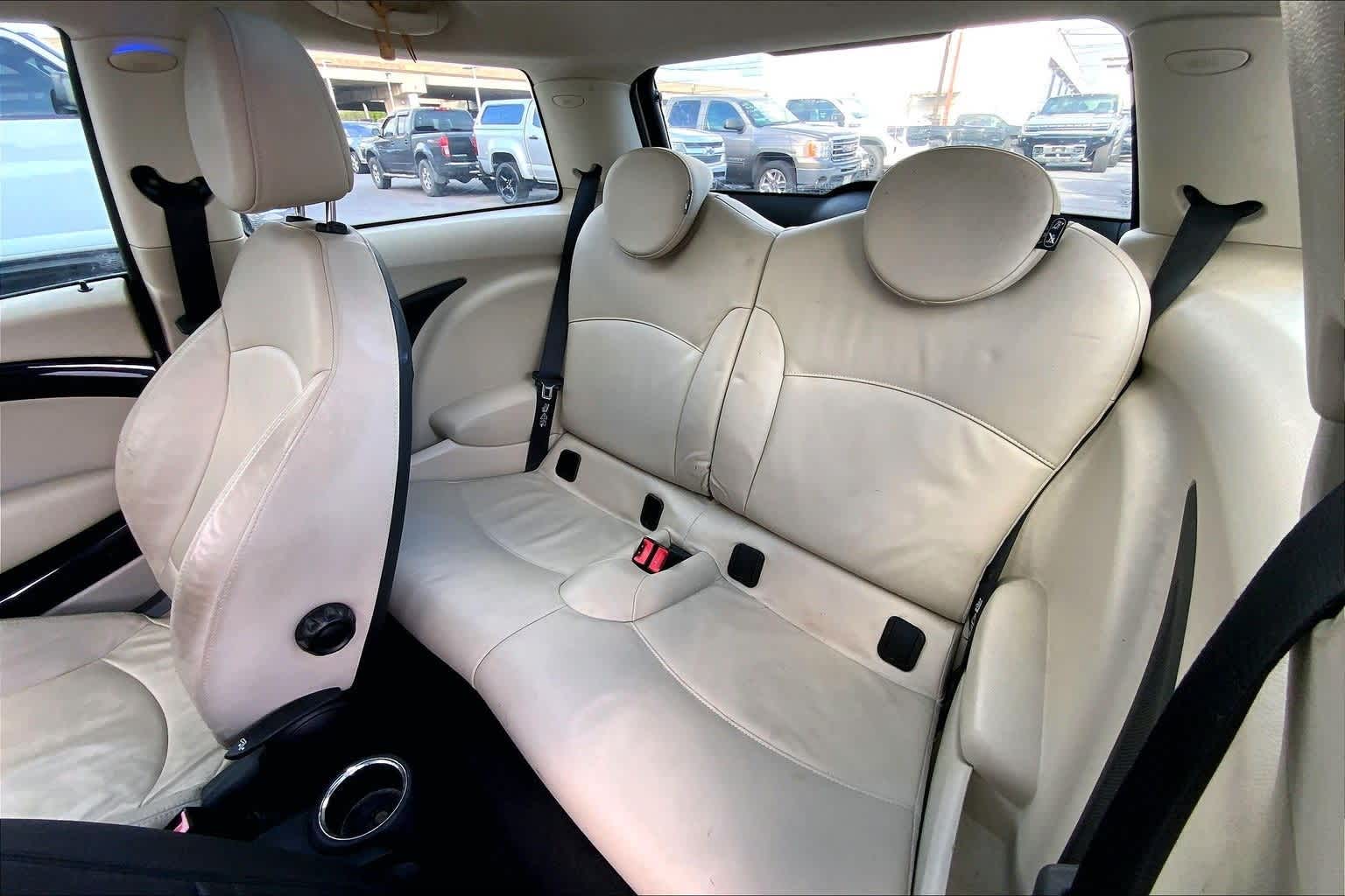 Thumbnail: 2011 MINI Cooper - 26