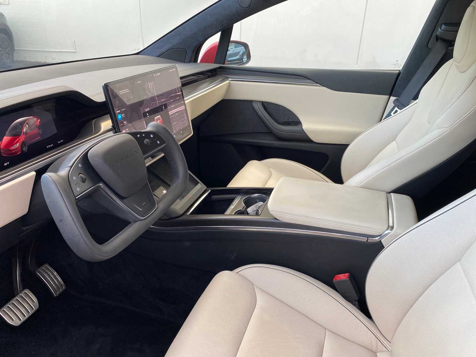 Thumbnail: 2022 Tesla Model X - 9