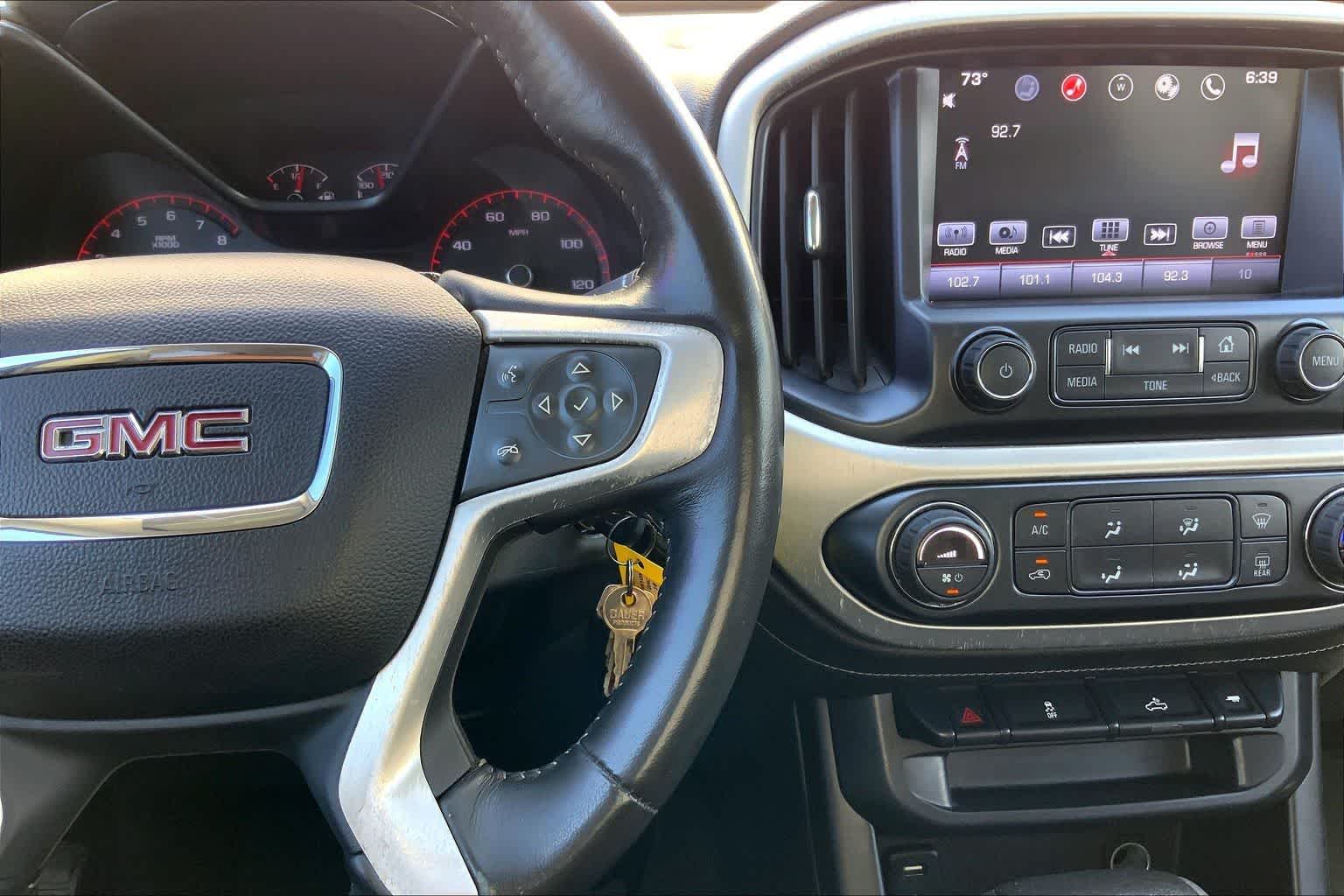 Thumbnail: 2016 GMC Canyon - 25