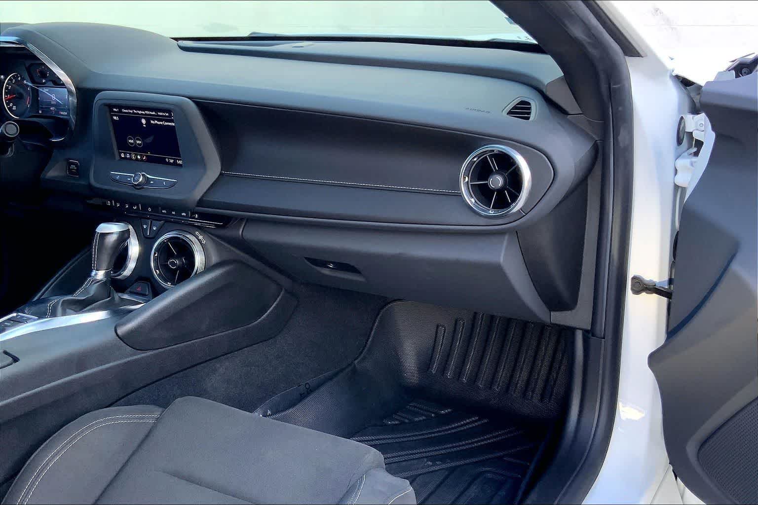 Thumbnail: 2022 Chevrolet Camaro - 22